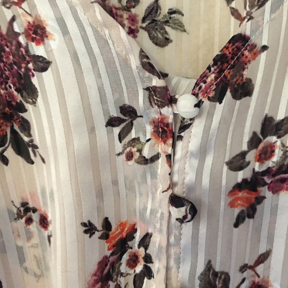 Moa Moa blouse. Size small. New - Picture 4 of 5